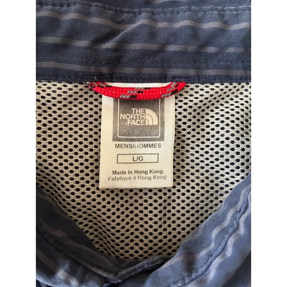 The North Face Shirt Men's Large Short Sleeve Blue White Stripe Button Up Hiking